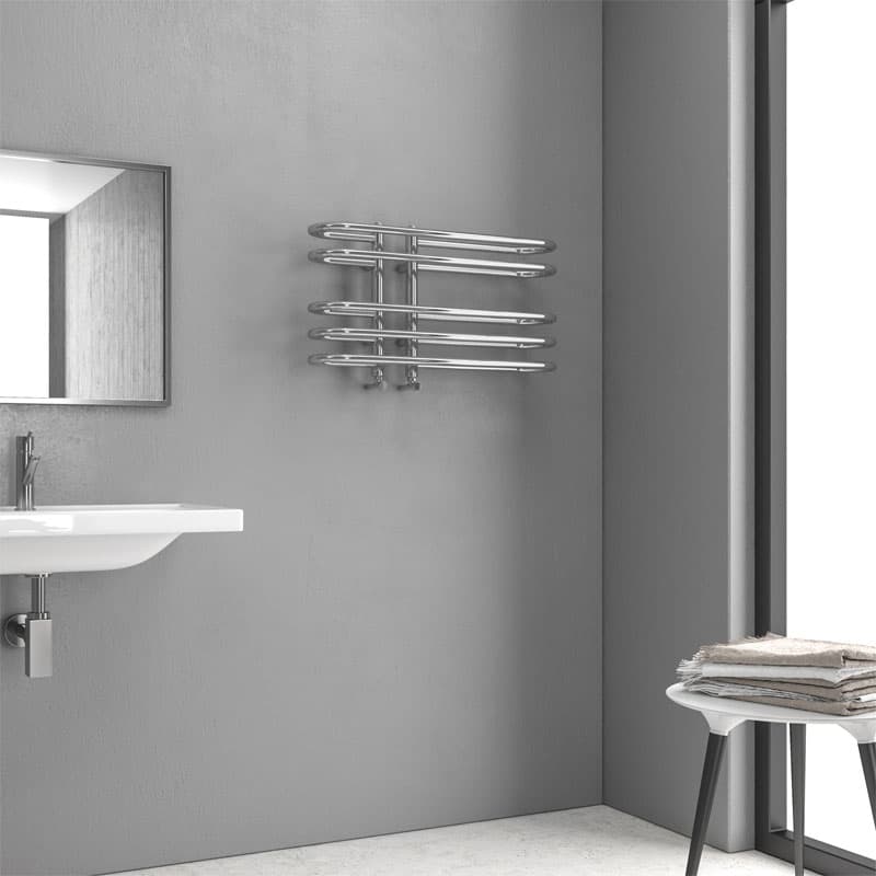 Θερμαινόμενη πετσετοκρεμάστρα Karag DORA 18×70×40cm Χρώμιο (νερού) 935Btu (χωρίς διακόπτες)