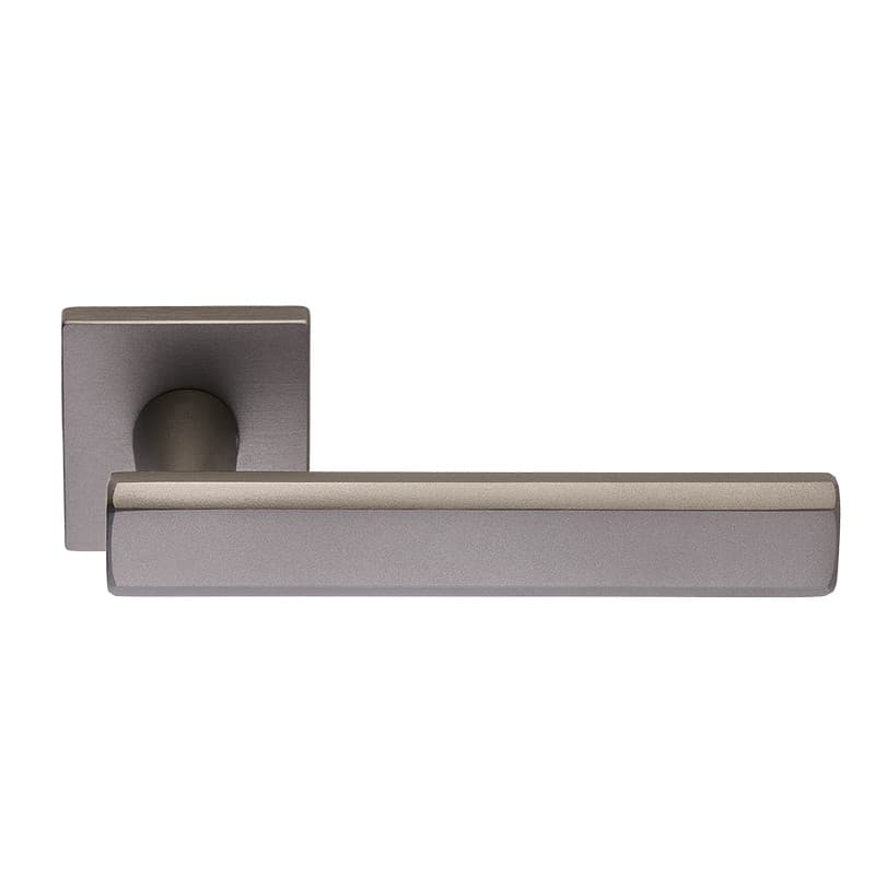Πόμολα Πόρτας με Ροζέτα Zogometal 2272 Graphite Smoked