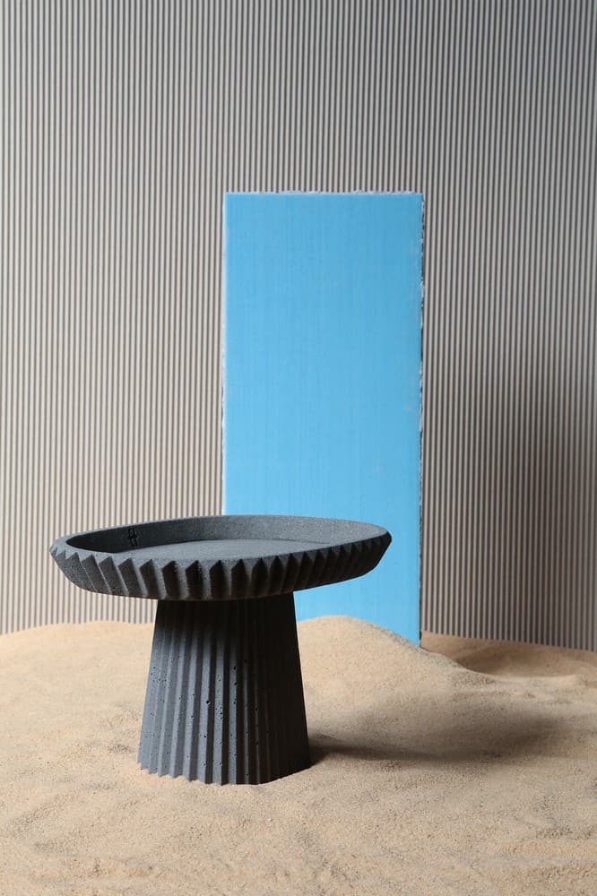 Urbi Et Orbi Siman Cake Stand Lifestyle 3